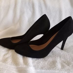 LC Lauren Conrad Heels 9.5 Black Suede